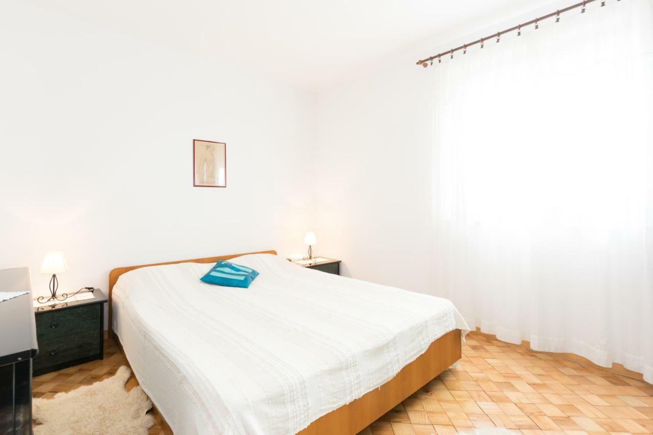 Apartments Mirjana Pula Ngoại thất bức ảnh